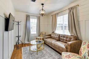 Cozy Starkville Apartment Walk to Main Street!